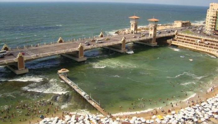 ข้อมูลเมืองเล็กซานเดรีย - อเล็กซานเดรีย (Alexandria) เป็นเมืองที่ใหญ่เป็นลำดับที่สองรองจาก กรุงไคโร ( Cairo ) ของประเทศอียิปต์ ตัวเมืองตั้งอยู่ริมฝั่งทะเลเมดิเตอร์เรเนียน